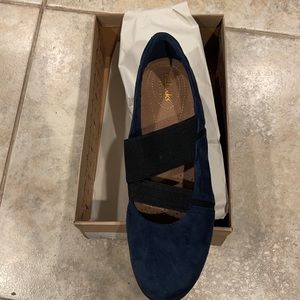 Clarks women's shoes daelyn villa flat slip on